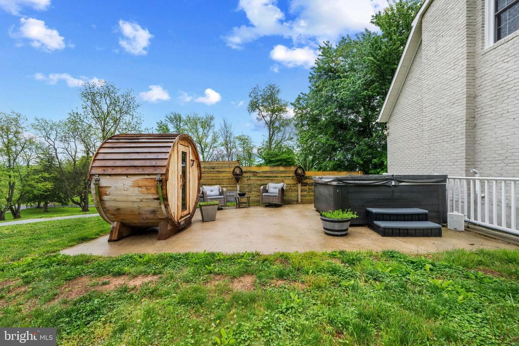 Image 62 of property listing at 8730 MAPLEVILLE, Mount Airy, MD 21771