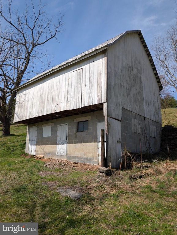 Image 66 of property listing at 8730 MAPLEVILLE, Mount Airy, MD 21771