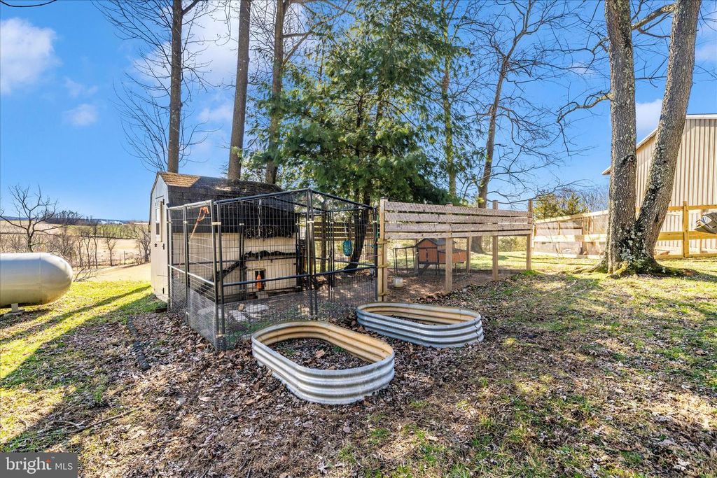 Image 85 of property listing at 8730 MAPLEVILLE, Mount Airy, MD 21771