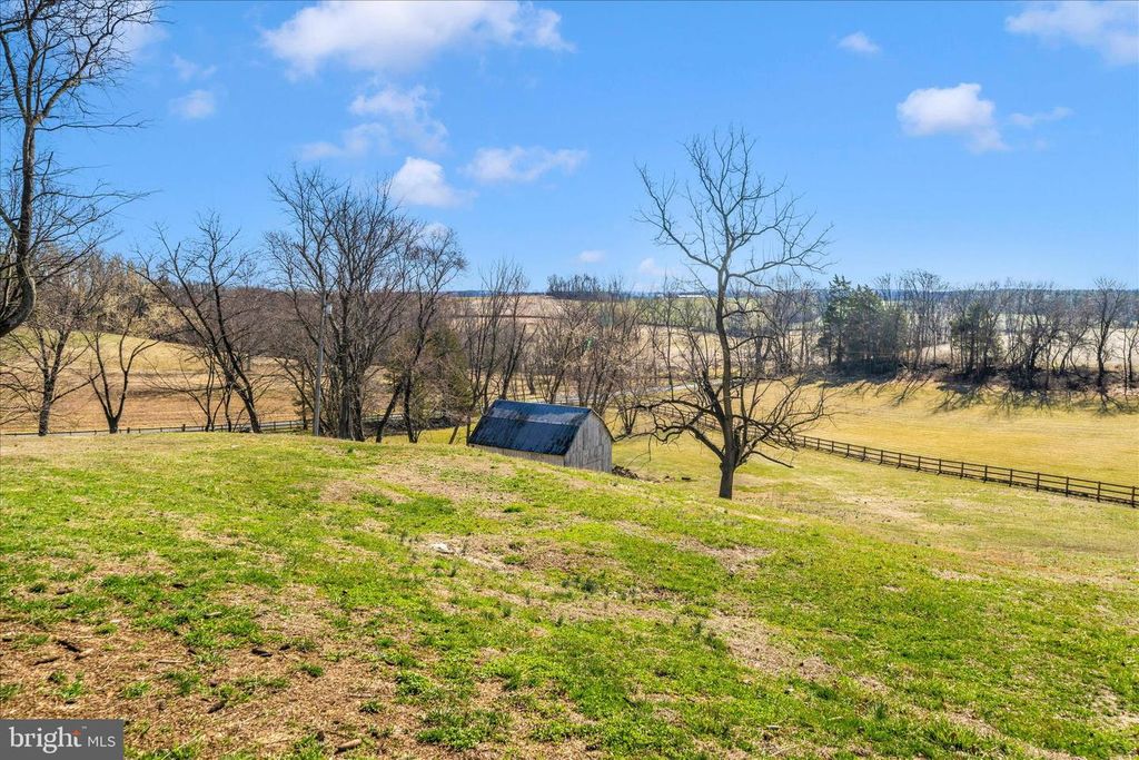 Image 89 of property listing at 8730 MAPLEVILLE, Mount Airy, MD 21771