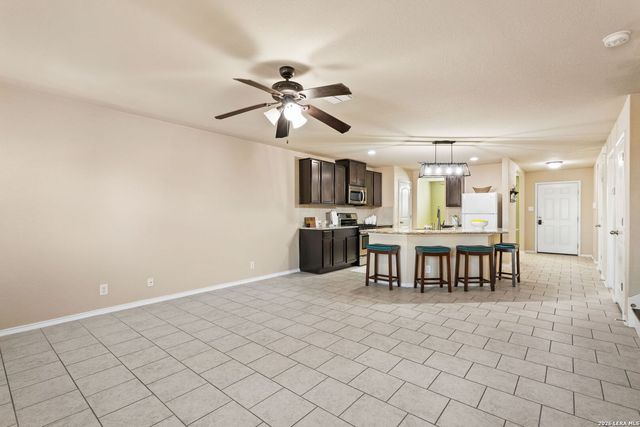 14033 Shivers Cv, San Antonio, TX 78254