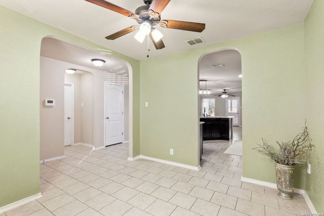 14033 Shivers Cv, San Antonio, TX 78254