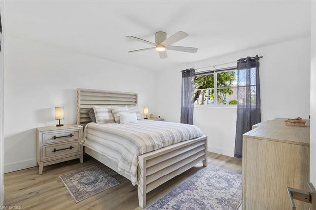 1910 Gulf Shore BLVD N 104, Naples, FL 34102