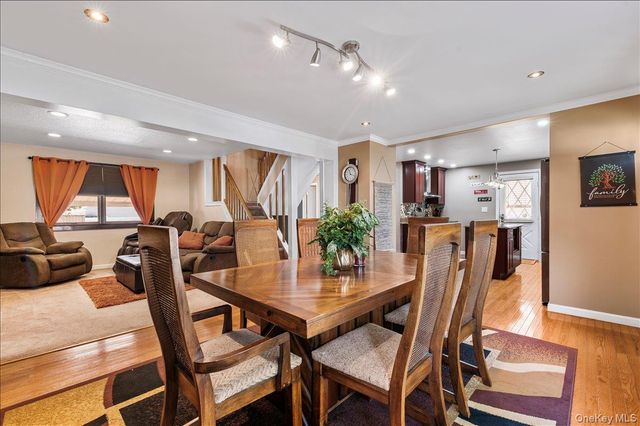 45 Concord Avenue, Bethpage, NY 11714