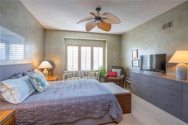 6403 W 144th Street, Overland Park, KS 66223