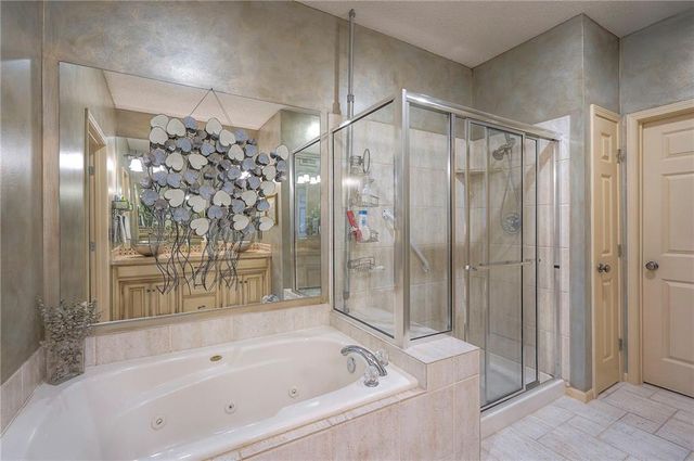 6403 W 144th Street, Overland Park, KS 66223