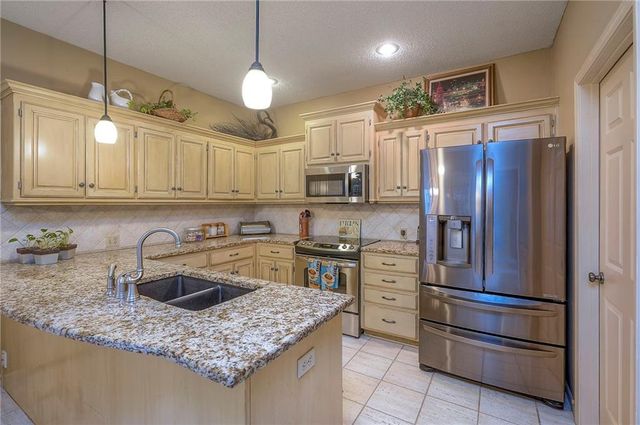 6403 W 144th Street, Overland Park, KS 66223