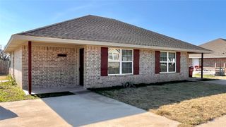 905 W Seventh Street, Bonham, TX 75418