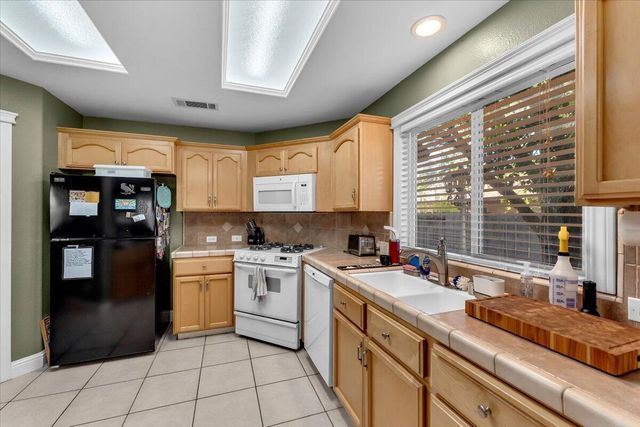 1119 River Ridge Drive, Redding, CA 96003