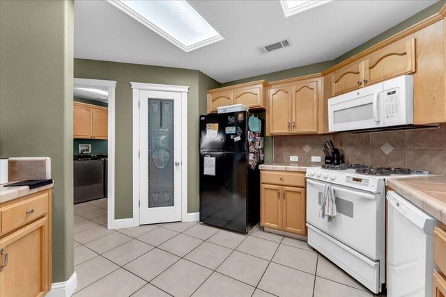 1119 River Ridge Drive, Redding, CA 96003