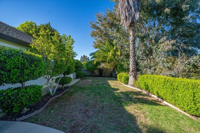 1119 River Ridge Drive, Redding, CA 96003