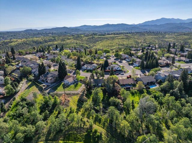 1119 River Ridge Drive, Redding, CA 96003