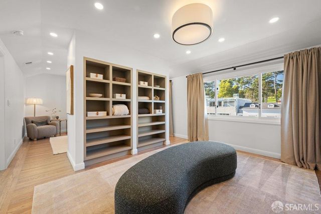 284 32nd Avenue, San Francisco, CA 94121