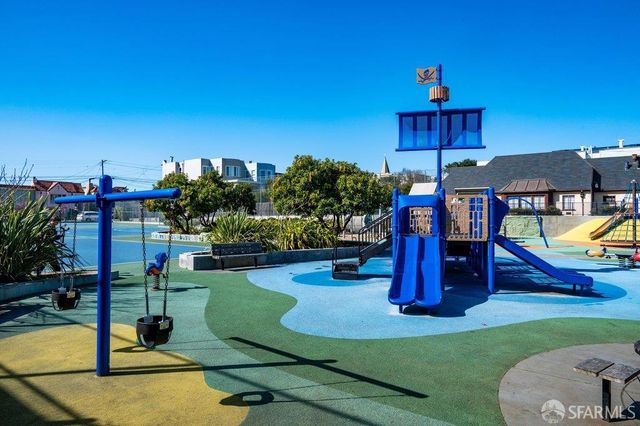 284 32nd Avenue, San Francisco, CA 94121