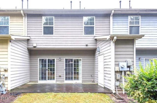 706 Mardonie Reach Lane, Cary, NC 27519