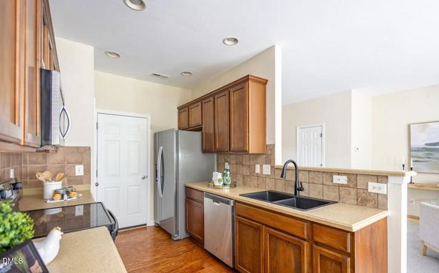 706 Mardonie Reach Lane, Cary, NC 27519