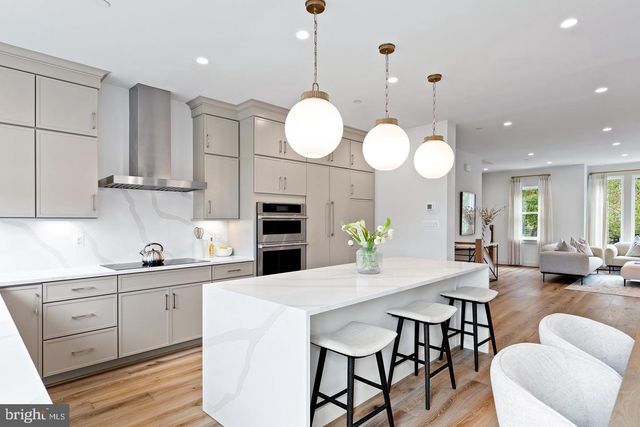 810 GIBBON ST, Alexandria, VA 22314