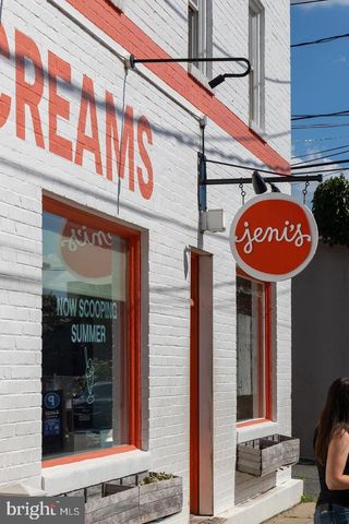 810 GIBBON ST, Alexandria, VA 22314