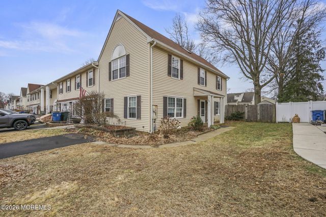 72 Fieldcrest Way, Hazlet, NJ 07730