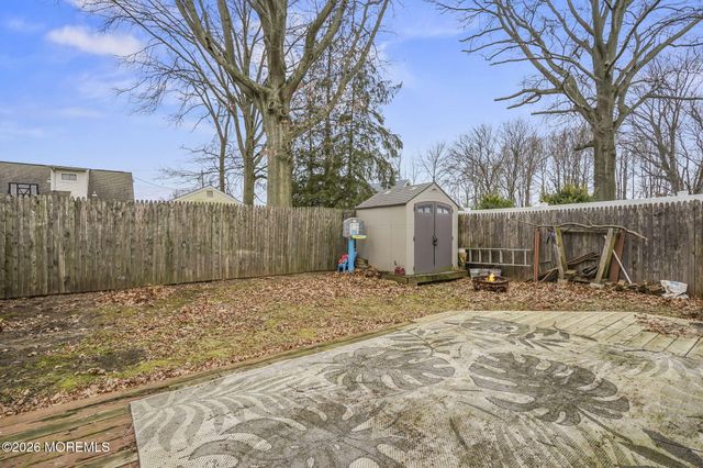 72 Fieldcrest Way, Hazlet, NJ 07730