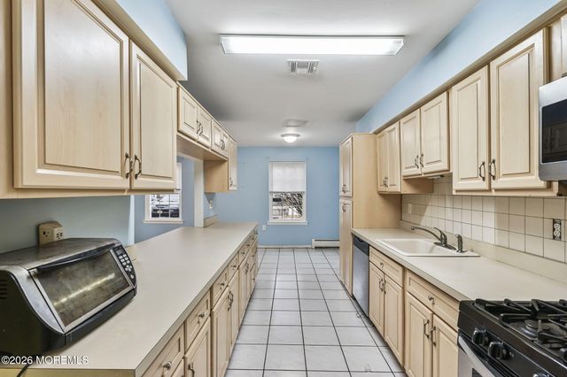 72 Fieldcrest Way, Hazlet, NJ 07730