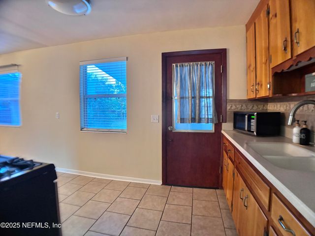 4615 ANVERS Boulevard, Jacksonville, FL 32210