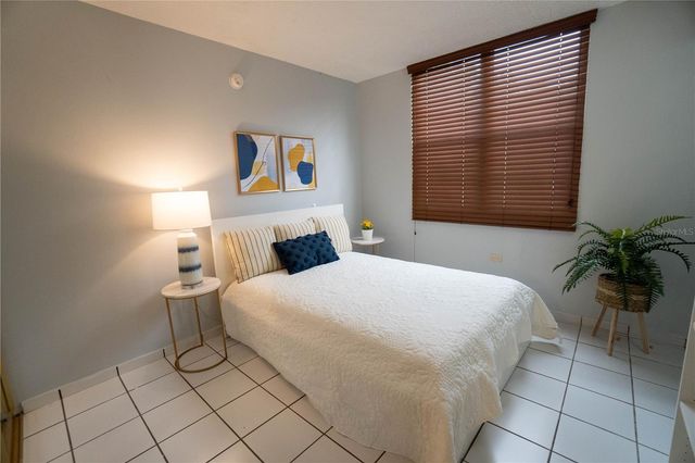 Cond Caparra Chalets 8 2A1, Guaynabo, PR 00966