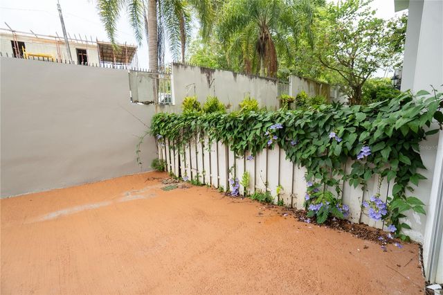 Cond Caparra Chalets 8 2A1, Guaynabo, PR 00966