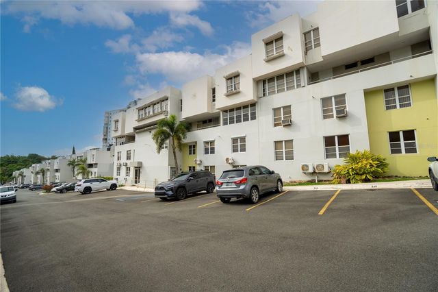 Cond Caparra Chalets 8 2A1, Guaynabo, PR 00966
