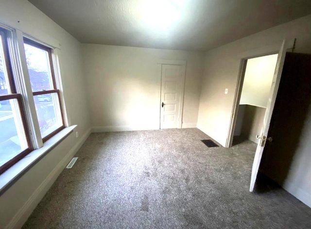 118 Dewey Street, Michigan City, IN 46360