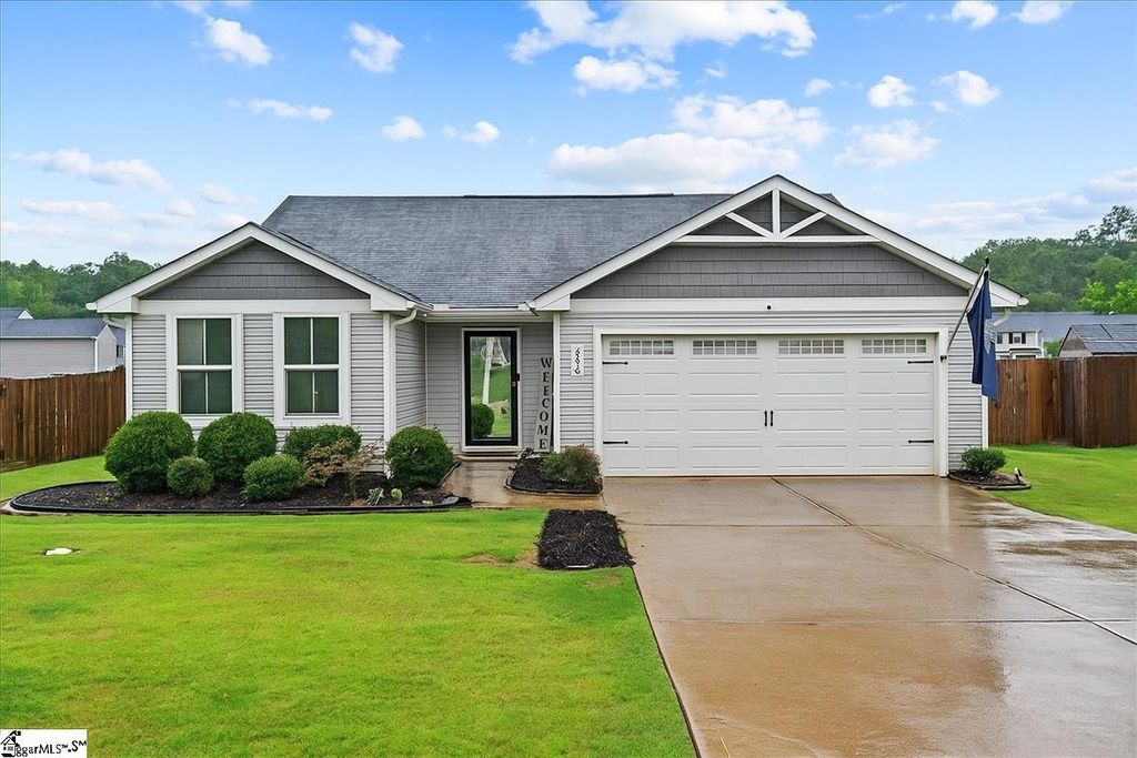 218 Burr Oak Lane, Piedmont, SC 29673