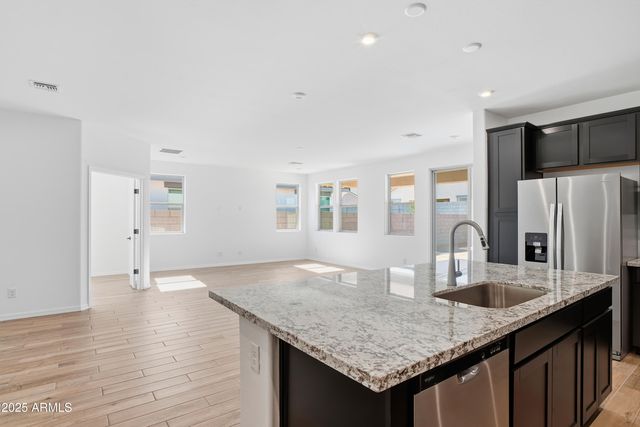 5862 N 193rd Avenue, Litchfield Park, AZ 85340