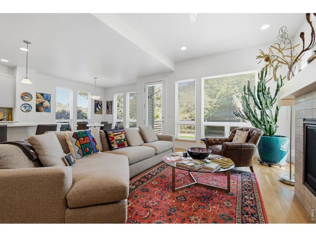 340 McConnell Dr, Lyons, CO 80540