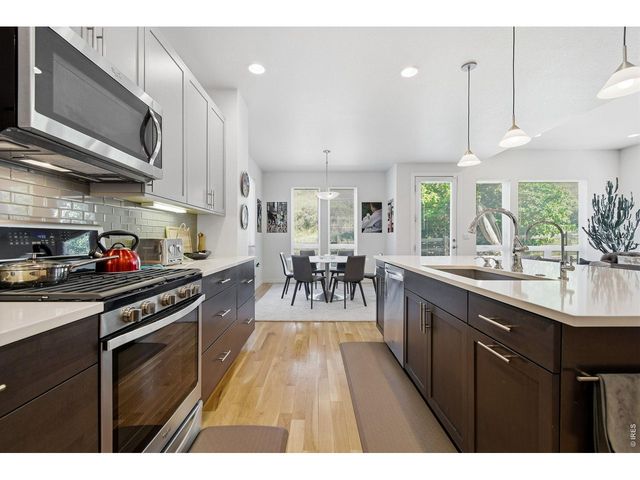 340 McConnell Dr, Lyons, CO 80540