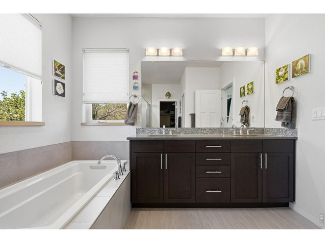 340 McConnell Dr, Lyons, CO 80540