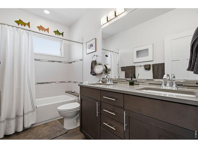 340 McConnell Dr, Lyons, CO 80540
