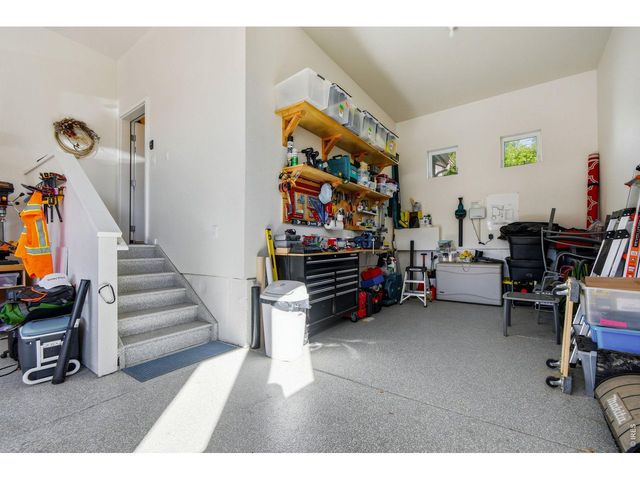 340 McConnell Dr, Lyons, CO 80540