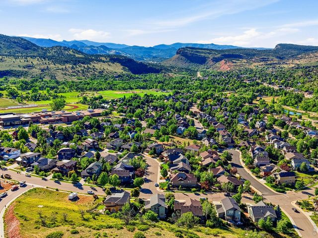 340 McConnell Dr, Lyons, CO 80540