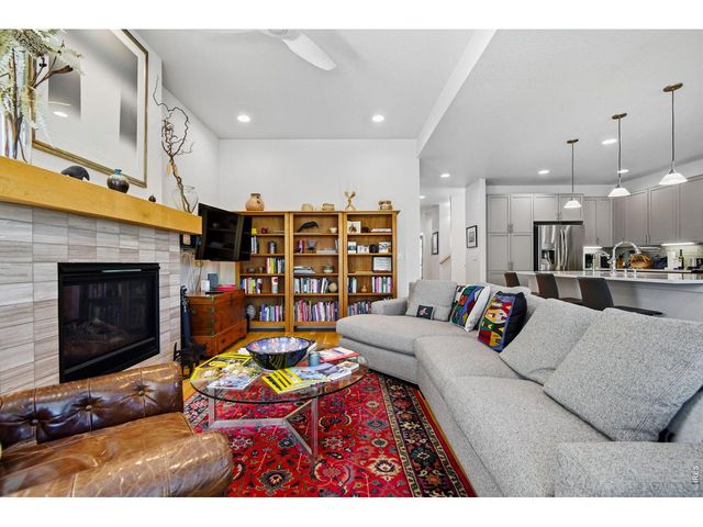 340 McConnell Dr, Lyons, CO 80540
