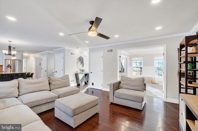 2185 BRIGADIER DR, York, PA 17404