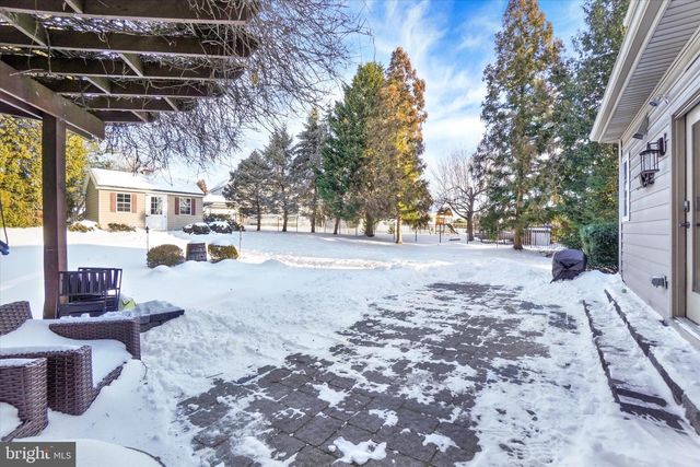 2185 BRIGADIER DR, York, PA 17404