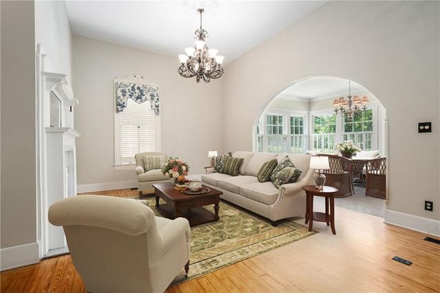 531 Thomaston Street, Barnesville, GA 30204