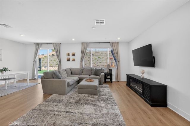 33134 Celadon Avenue, Winchester, CA 92596