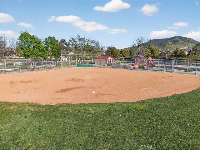 33134 Celadon Avenue, Winchester, CA 92596