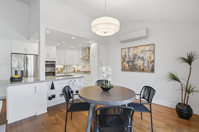 2676 Illion, San Diego, CA 92110