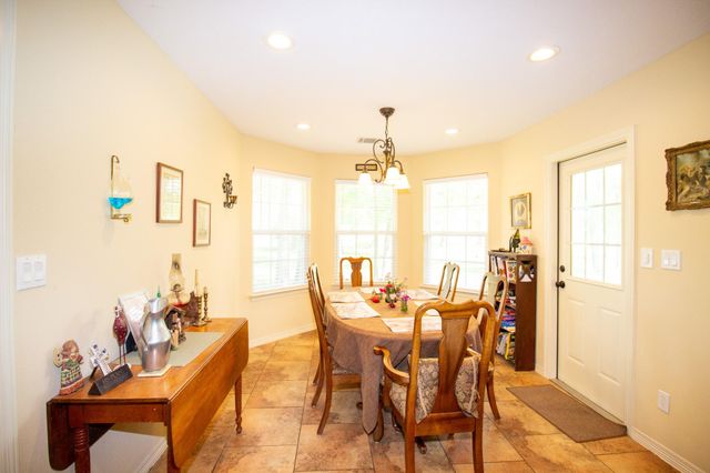 40411 Bosque Rd, Hempstead, TX 77445