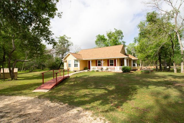 40411 Bosque Rd, Hempstead, TX 77445