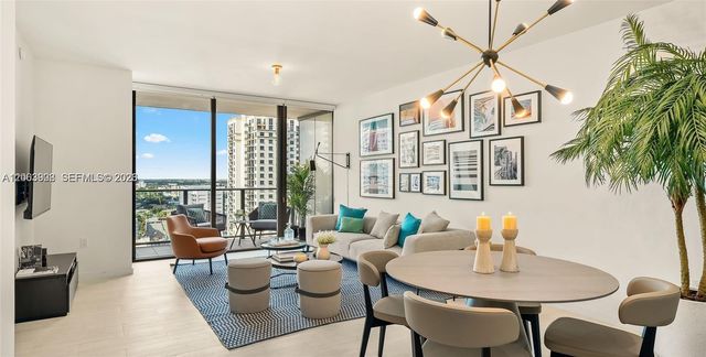 1000 Brickell Plaza 2711, Miami, FL 33131