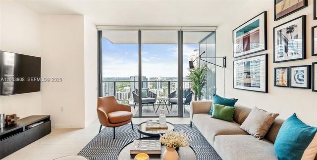1000 Brickell Plaza 2711, Miami, FL 33131