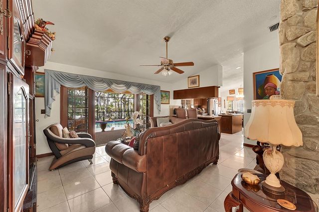 5172 NW 84th Road, Coral Springs, FL 33067